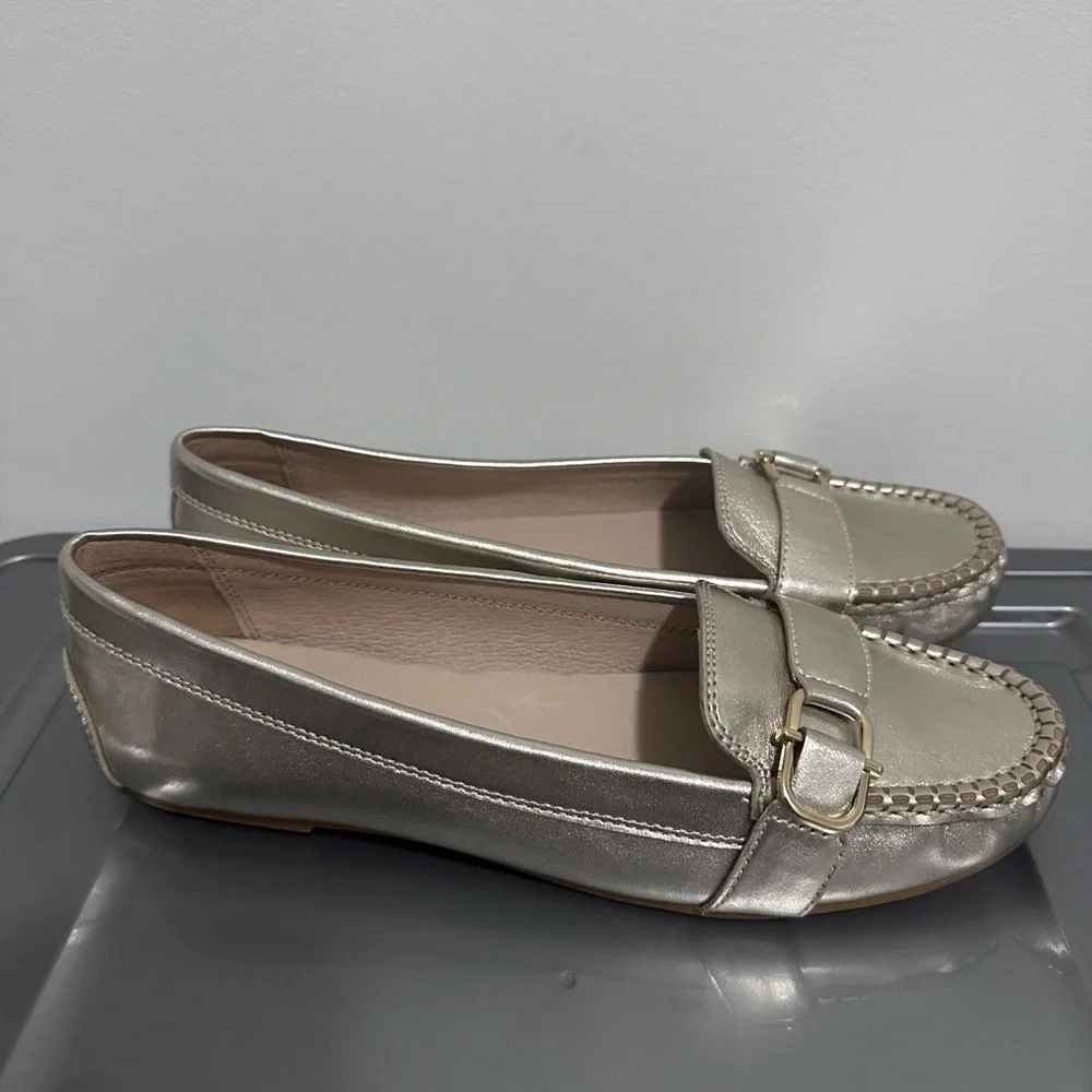 Jack Rogers elegant gold